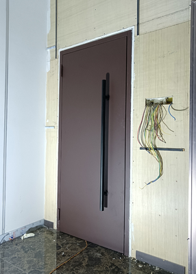 Função de alta tecnologia Tipo T Dupla Magnética de vedação de tira e bloqueios Quadro Porta à prova de som personalizado