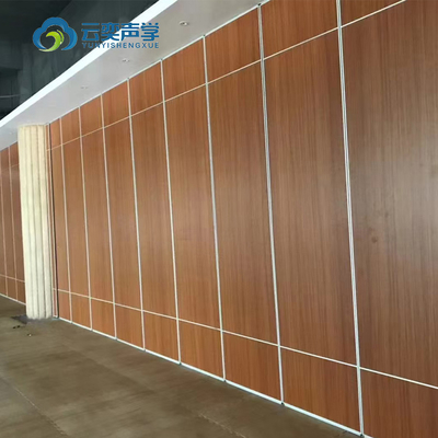 7.54meters High Customized Single Panel Hanging Partition With Aluminum Profile Structure para Divisão de Espaços de Escritório